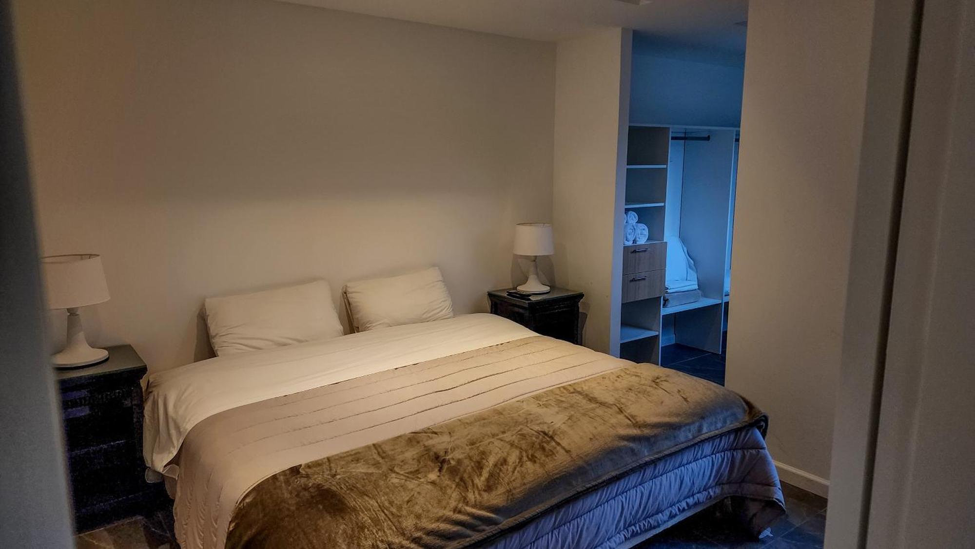 Apartment Center *