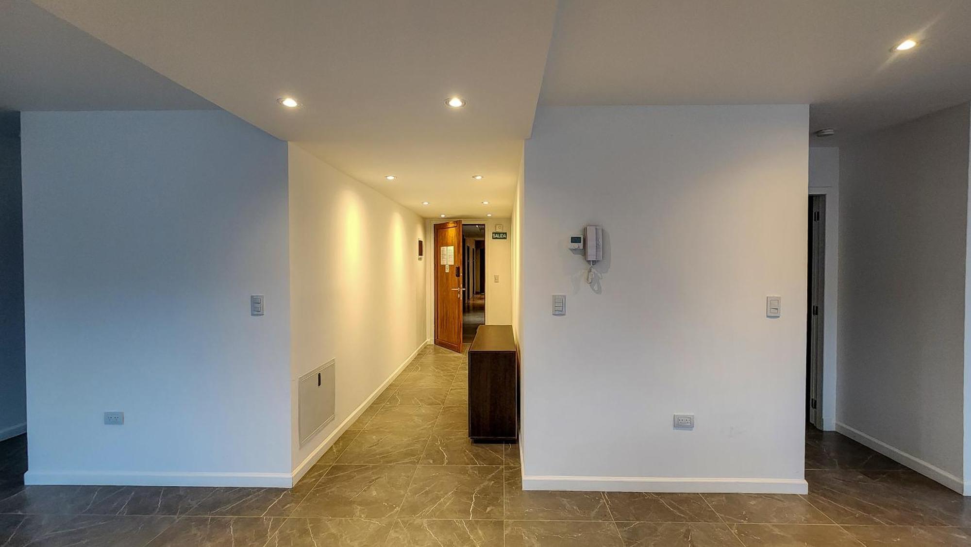 Center Apartment *