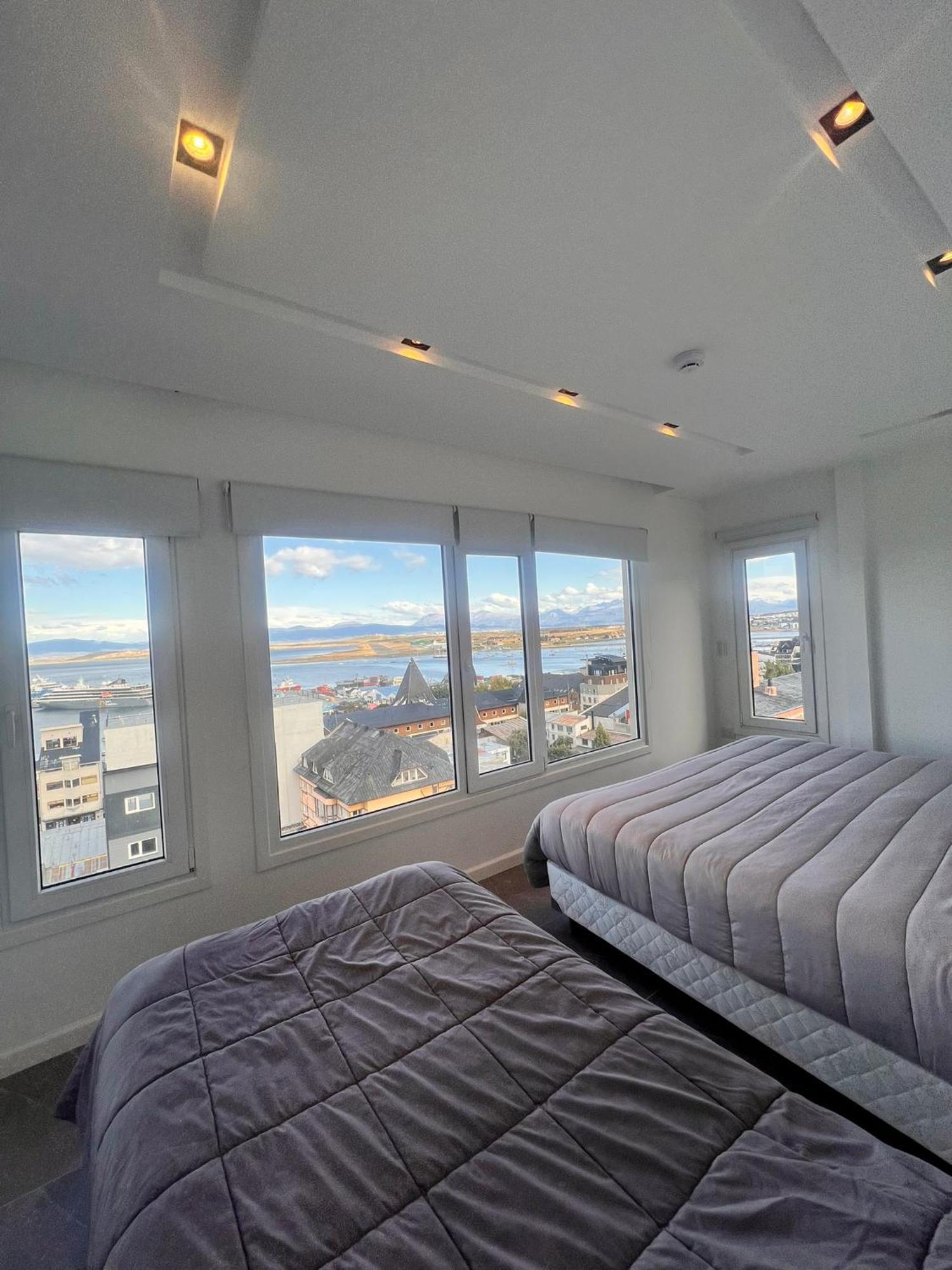 Center * Ushuaia